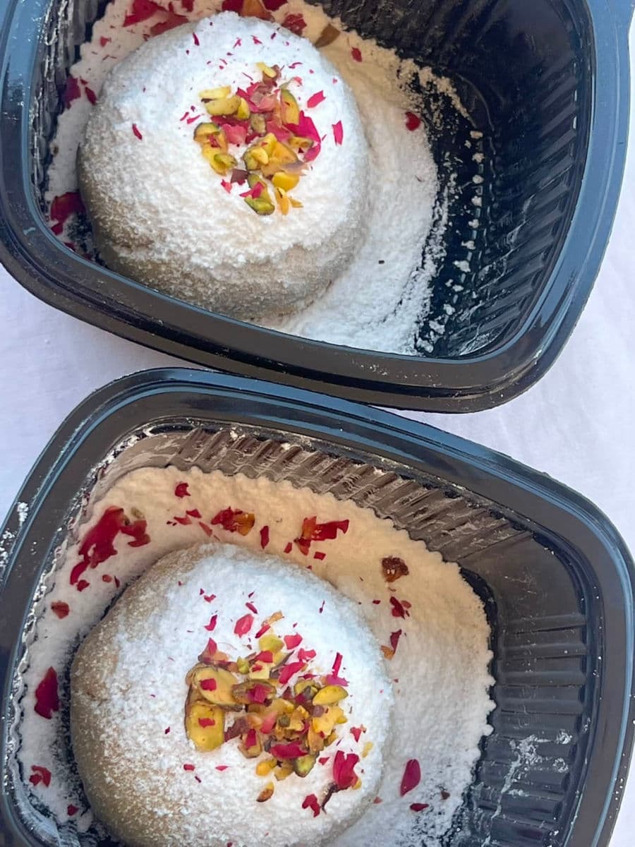معمول بالجبنة (جاهز و سخن)